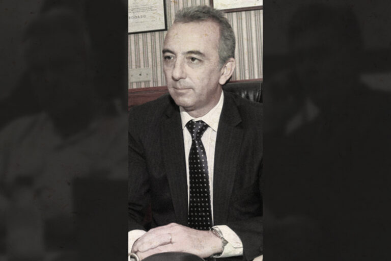 sumapoliticaweb's tweet image. 📲⚖️ #Informe #Rosario Qué pueden revelar los dos teléfonos que secuestraron a un empresario rosarino en una investigación al ex juez Bailaque 

🔗 sumapolitica.com.ar/que-pueden-rev…