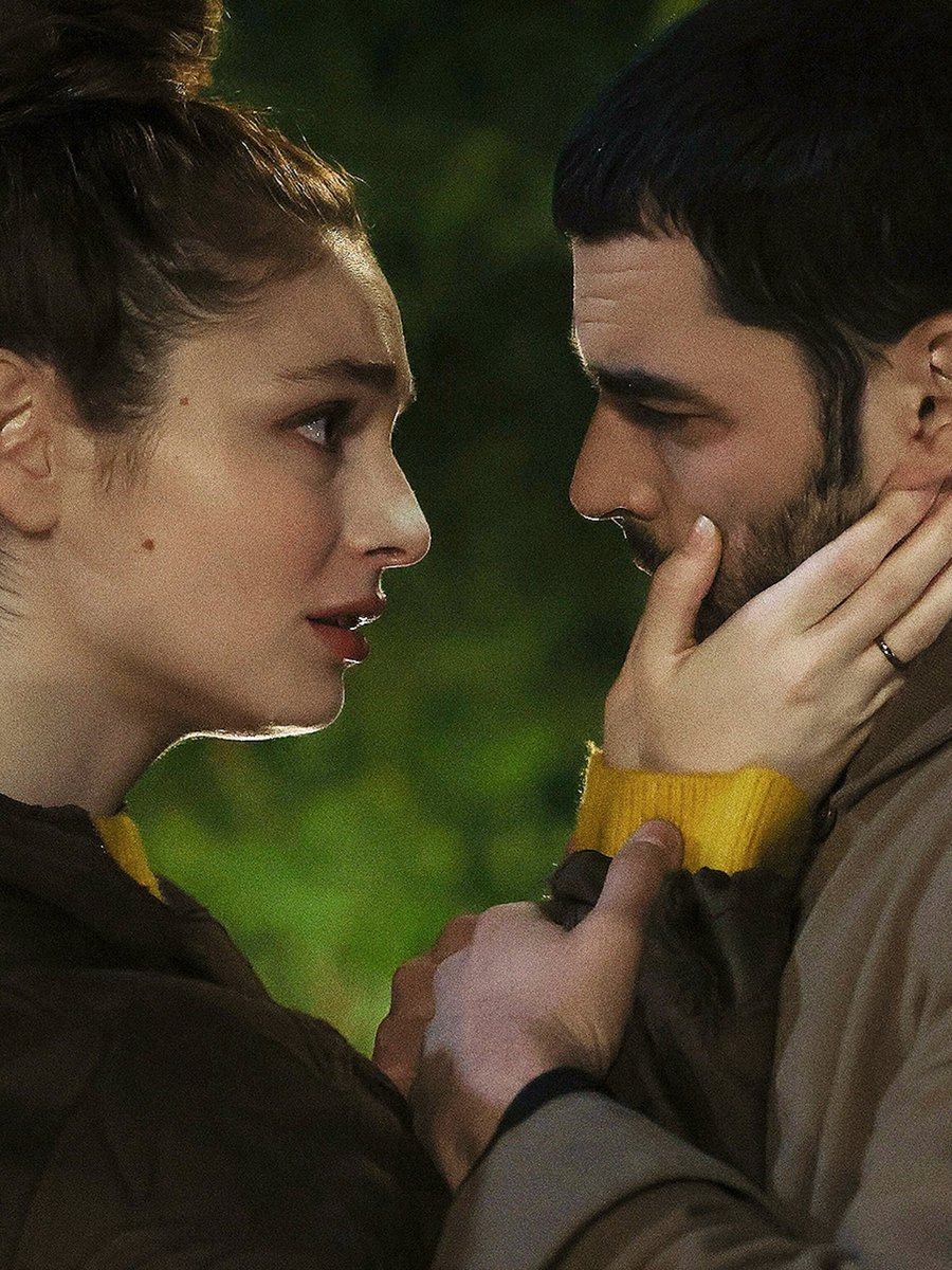 zeyynastrea's tweet image. sıkı sıkı tutunmalar falan noluyo genclerrrr🫠 cok ozlemisim sizi acil gelin😭