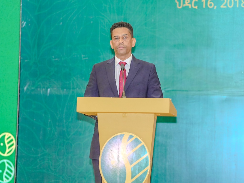 TemesgenTiru's tweet image. Ethiopia’s Path to Prosperity: Anchored in Green Legacy-Driven Growth

Today, we had the honor of participating in the Ethiopian Coffee and Tea Authority’s 2017 E.C. Performance Recognition and Appreciation Ceremony.

The remarkable achievements of recent years are the result of…