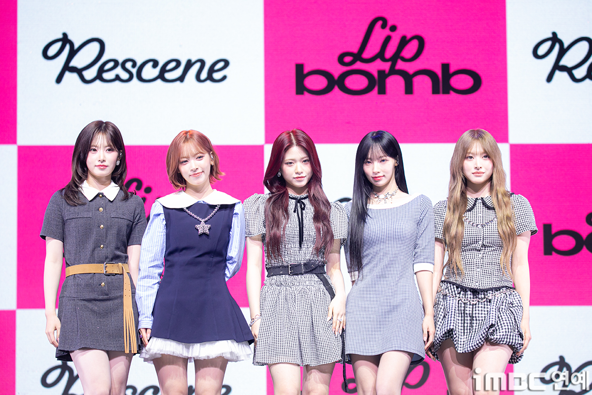 G6lzzf-WkAAKzBQ?format=jpg&name=medium