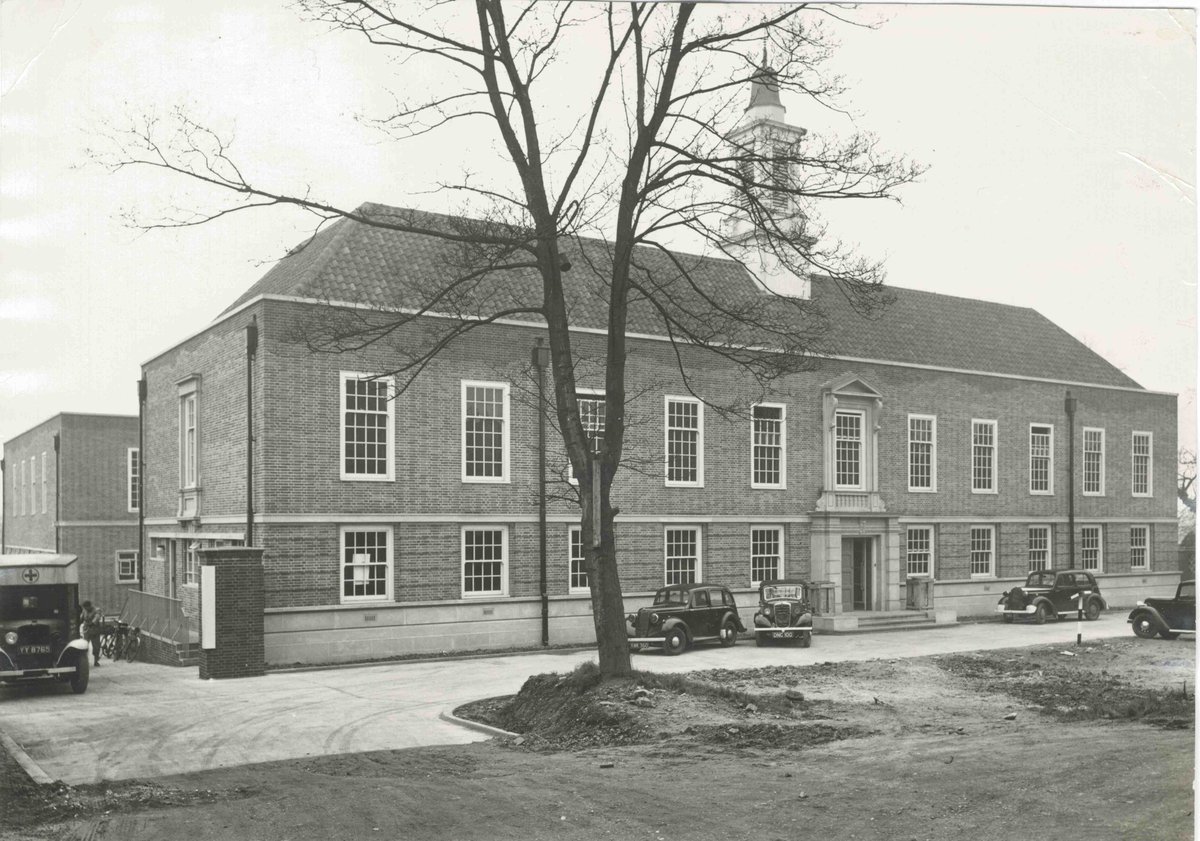 #HillingdonHeritage needs YOU! We are opening a new museum in the original 1939 Civic Centre (pictured here) and we need volunteers to help.

Interested? Come to our Recruitment Evening TOMORROW at the Battle of Britain Bunker to discover how you can get involved. 

📸Gazette