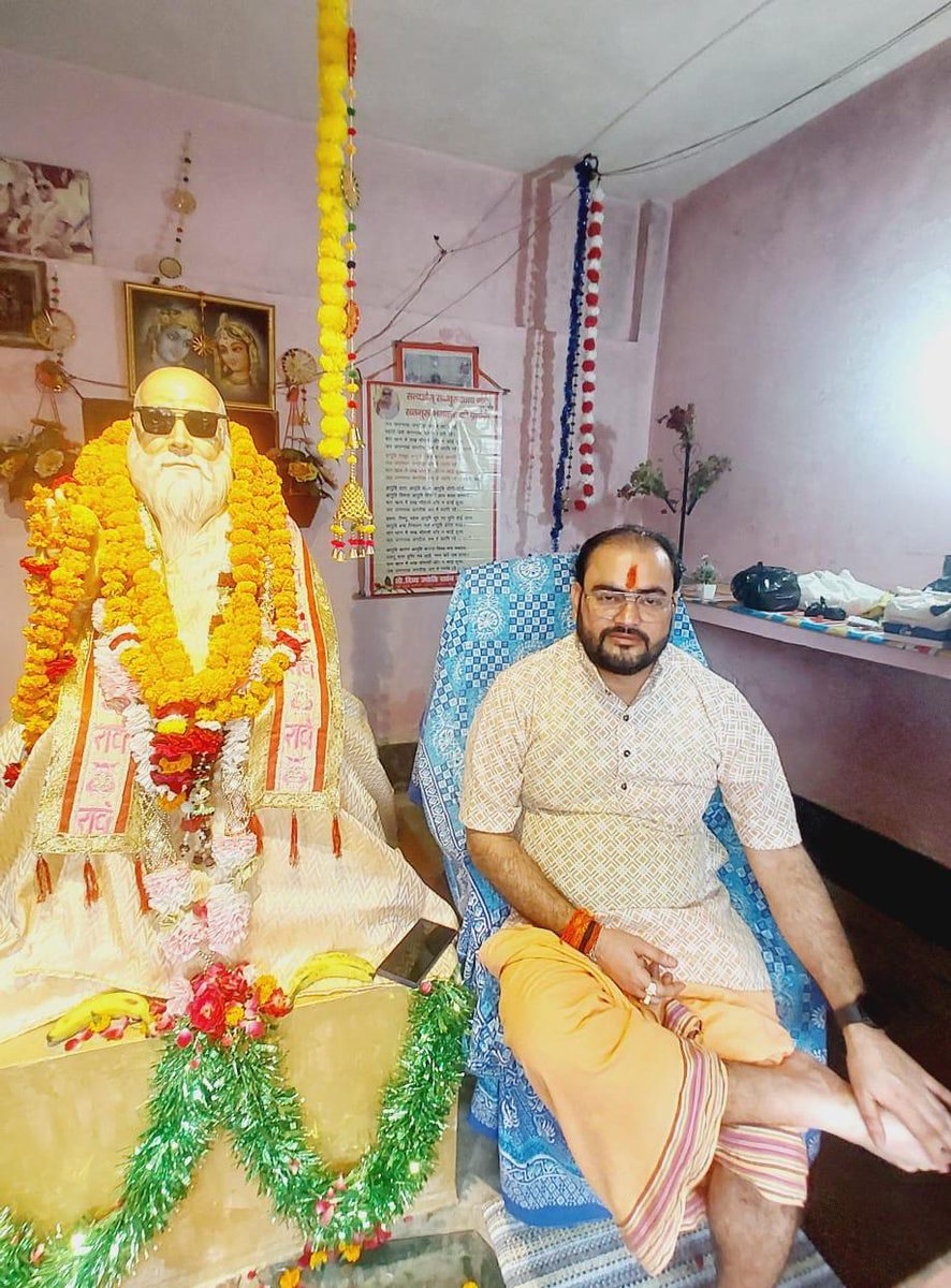 brajeshcritic's tweet photo. " Bharat should increase his defence power on war footing including thrust on agriculture, eco- friendly industrialization , education and employment . " Thus spoke Bhagwan ( Netaji? , 1999 ,Mujehna, Sitapur, 40th place of his tapasya.) @PTI_News @BBCWorld @narendramodi @RSSorg https://t.co/qELlCA5AuY