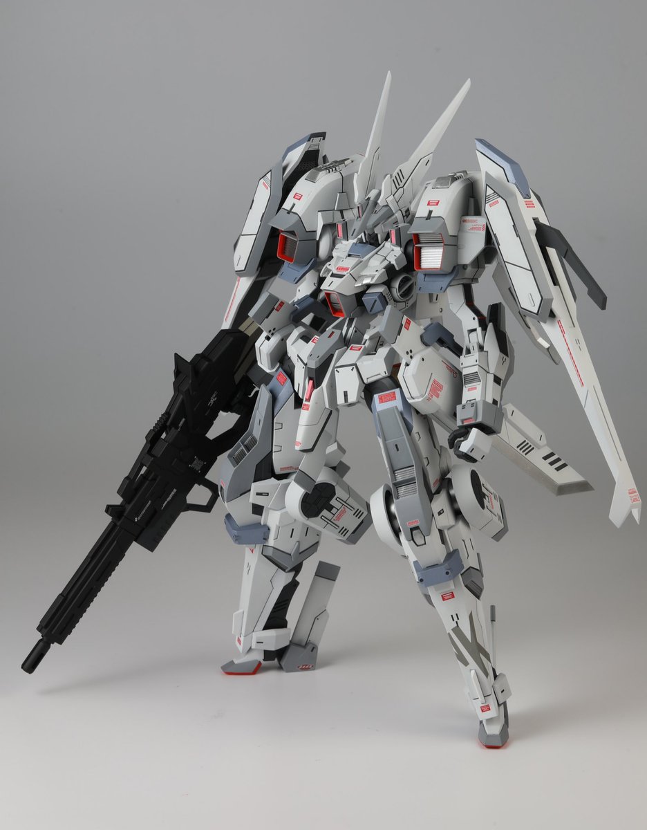 プラ製の出来の良いハンドと汎用武器はいくつあっても困らない