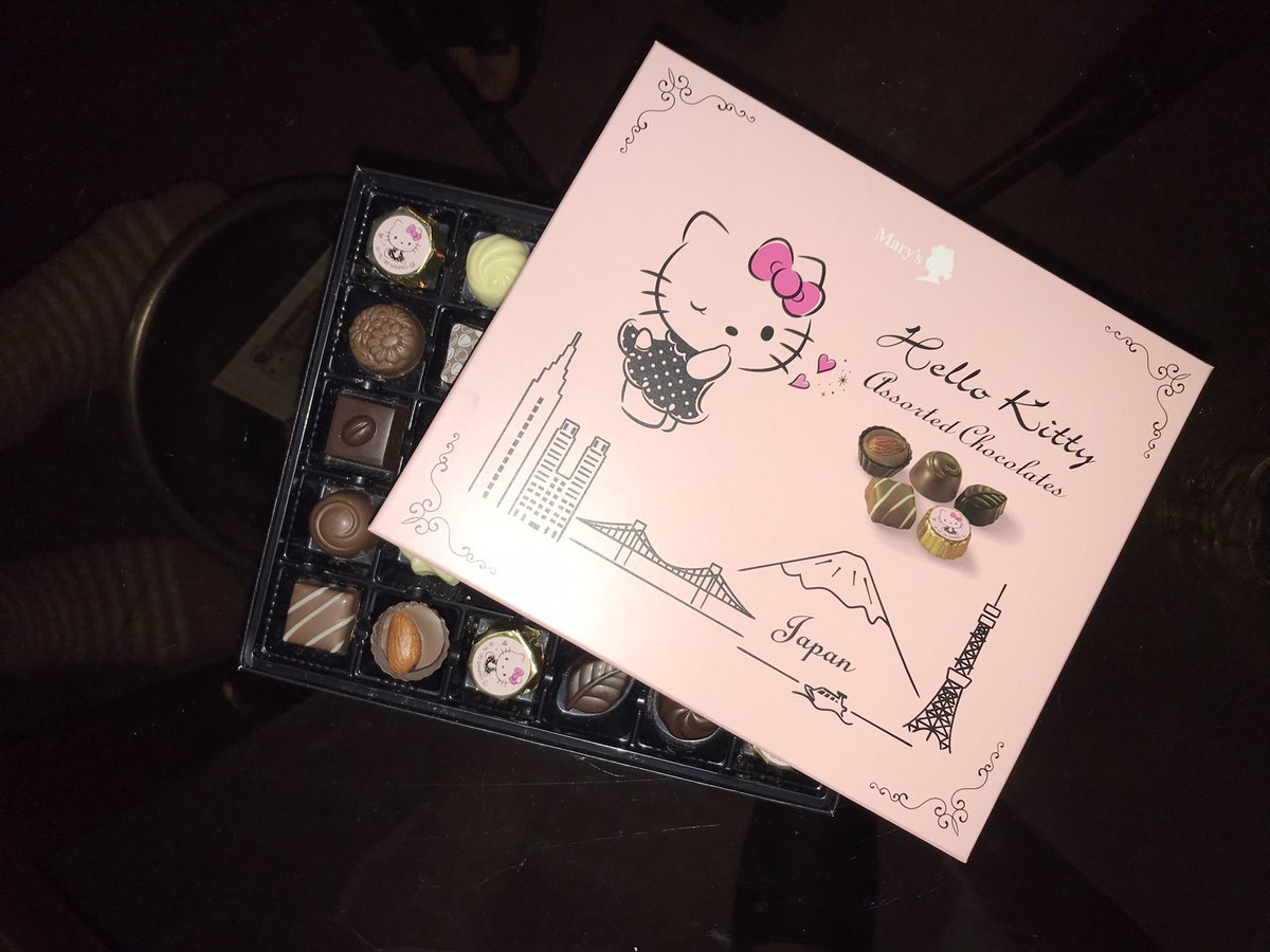 멋쨍이 호텔에서 파티를 했어여