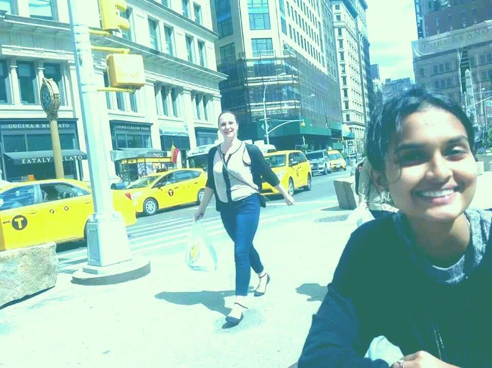 Jeew333T's tweet image. My ongoing obsession with &quot;Bright taxi-cab yellow&quot; is obviously very New Yauk. #notes