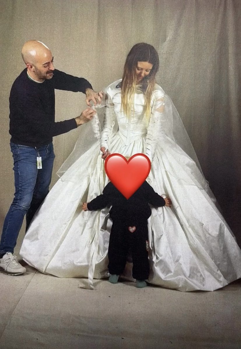 toptism's tweet image. MIA BRINGING HER DAUGHTER TO HER COSTUME FITTING THIS IS TOO CUTE 😭