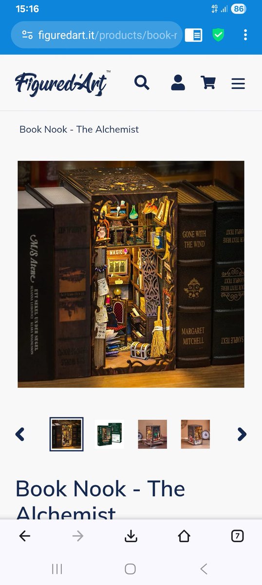 Se iniziate a pensare ai regali di Natale vi consiglio di guardare i Book nook di Figuredart : sono dei piccoli modellini da costruire e poi incastrare tra i libri nella libreria e fanno un effetto "piccolo mondo segreto". Ce n'é per tutti i gusti.. sono deliziosi!!