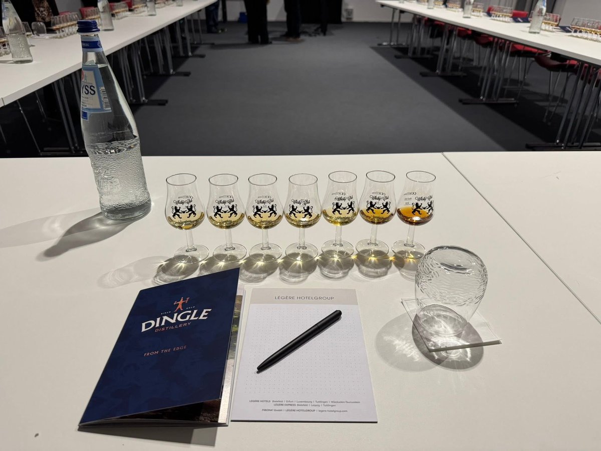 Dave Cummins tweet media