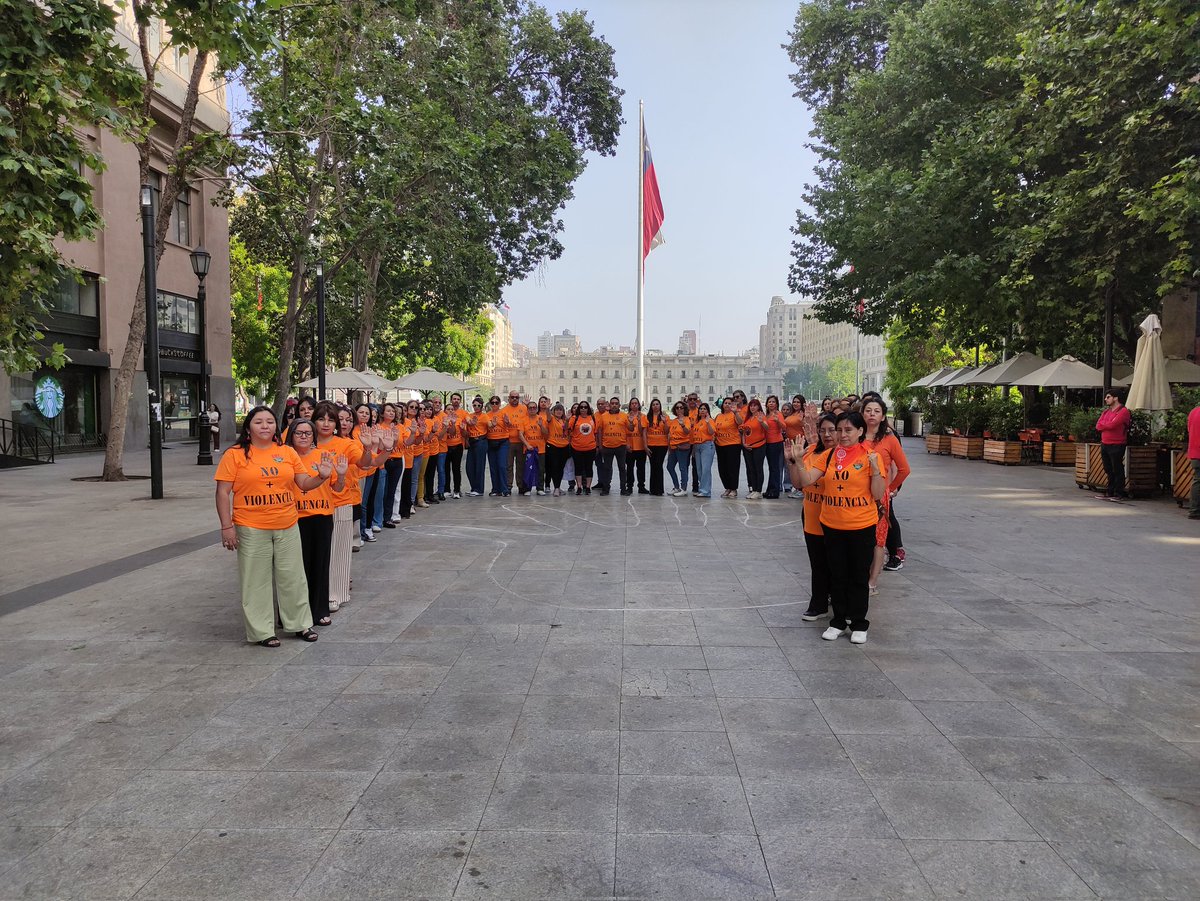 #25N 🔵 Las trabajadoras de la <a href="/Cutchile/">CUT Chile ✍️🗳</a> llamamos a erradicar la violencia contra las mujeres en todos los espacios, especialmente en los entornos laborales. ☝🏼

Por tí, por mí, por Chile: ¡No más violencia contra las mujeres! 💜