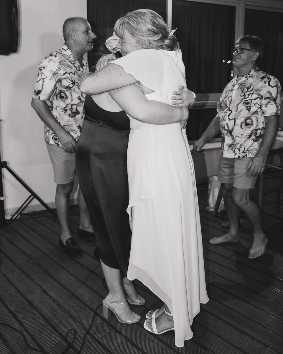 rubythejazzdiva's tweet image. First Destination Wedding 🌍

Graham &amp;amp; Liz invited me to Cyprus in October to sing for special day, full of sunshine, jazz and so much love. So grateful to have been part of their story. 🤍

Bookings open for 2026–27 (UK + destination)!

#rubyrobinsonmusic #DestinationWedding