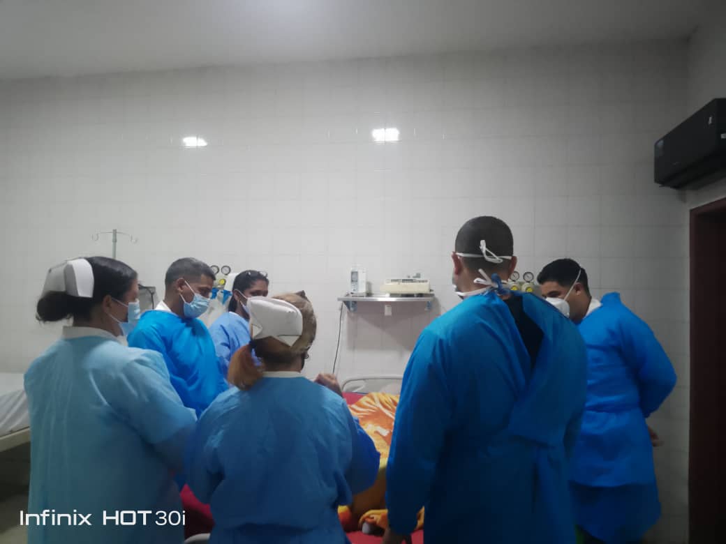 Nuestro líder indiscutible no solo conquistó la libertad, sino el corazón de millones. Su ejemplo de entrega al pueblo es imborrable. #100AñosConFidel.