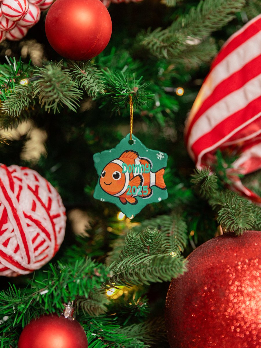 AppletonWa29436's tweet image. Personalized Kawaii Clownfish Ornament in three shapes (heart, snowflake and circle) is available in my ETSY gift store:  appletonwater.etsy.com/listing/440989…   #Christmas2025    #ornament    #personalized    #kids