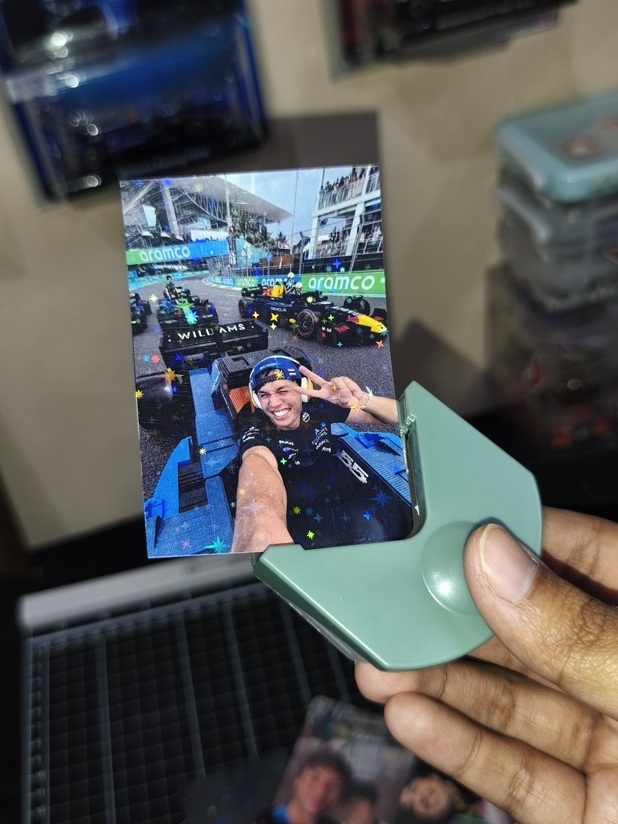 [ open order ]

F1 FE Selca Sticker#️⃣🏎️
🏷️ promo 50% till 1-12
💰 Rp3k

« star holo laminated
« size ± 6x9 cm
« waterproof &amp; anti fingerprint 
« rounded/square corner

🛒 co at shopee, tiktok, &amp; tokped
linktr.ee/sainsofsainz

f1twt wts zonauang rt likes appreciated promotwt