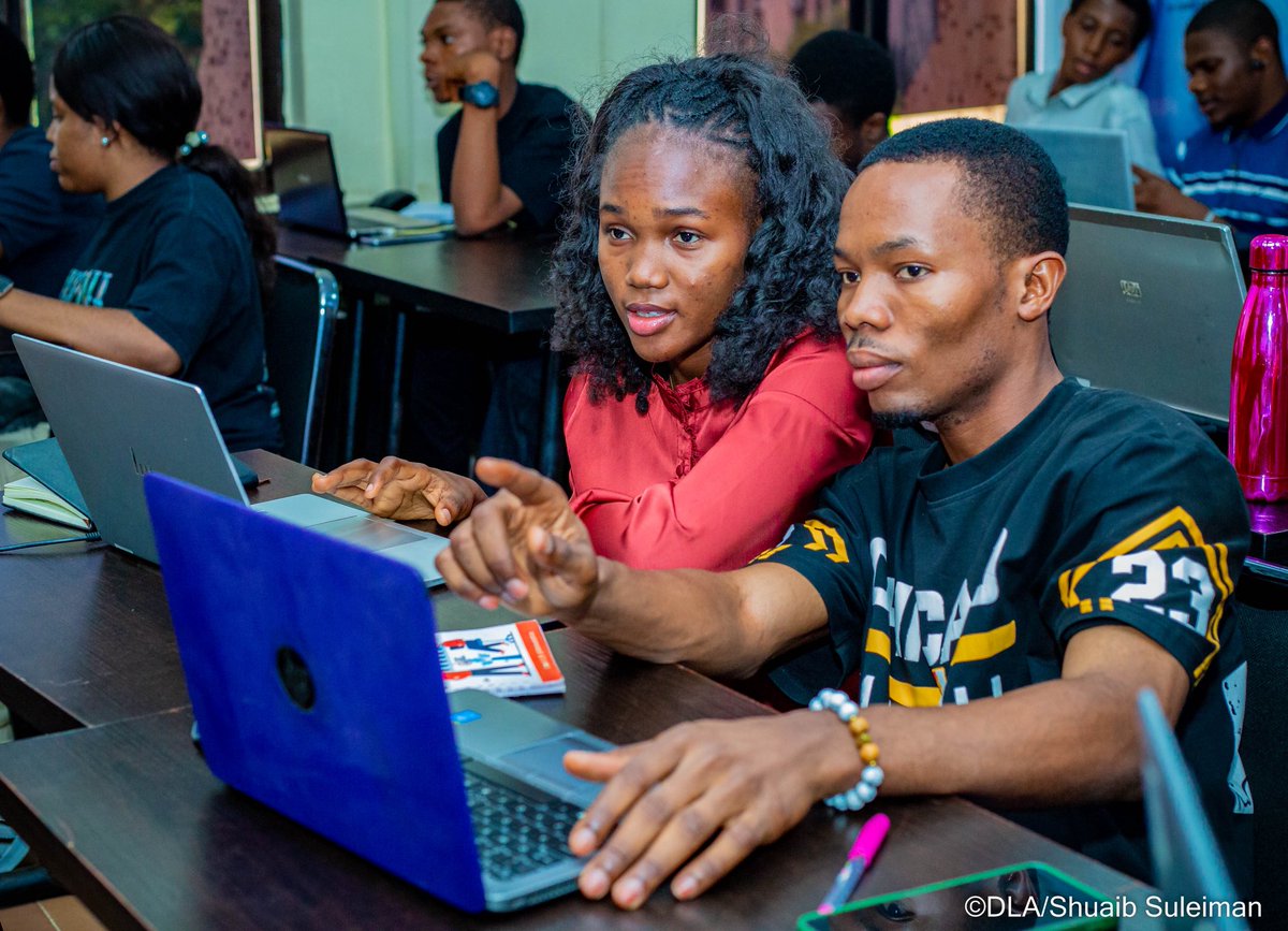 DataLead_Africa's tweet image. Our participants are currently learning R programming in the Data Analytics Bootcamp! From cleaning data to building predictive models, they are gaining the tools to make smarter, data-driven decisions. 

Register for the 2026 Bootcamp.

dataleadafrica.com/courses/data-a…

#tech #bootcamp