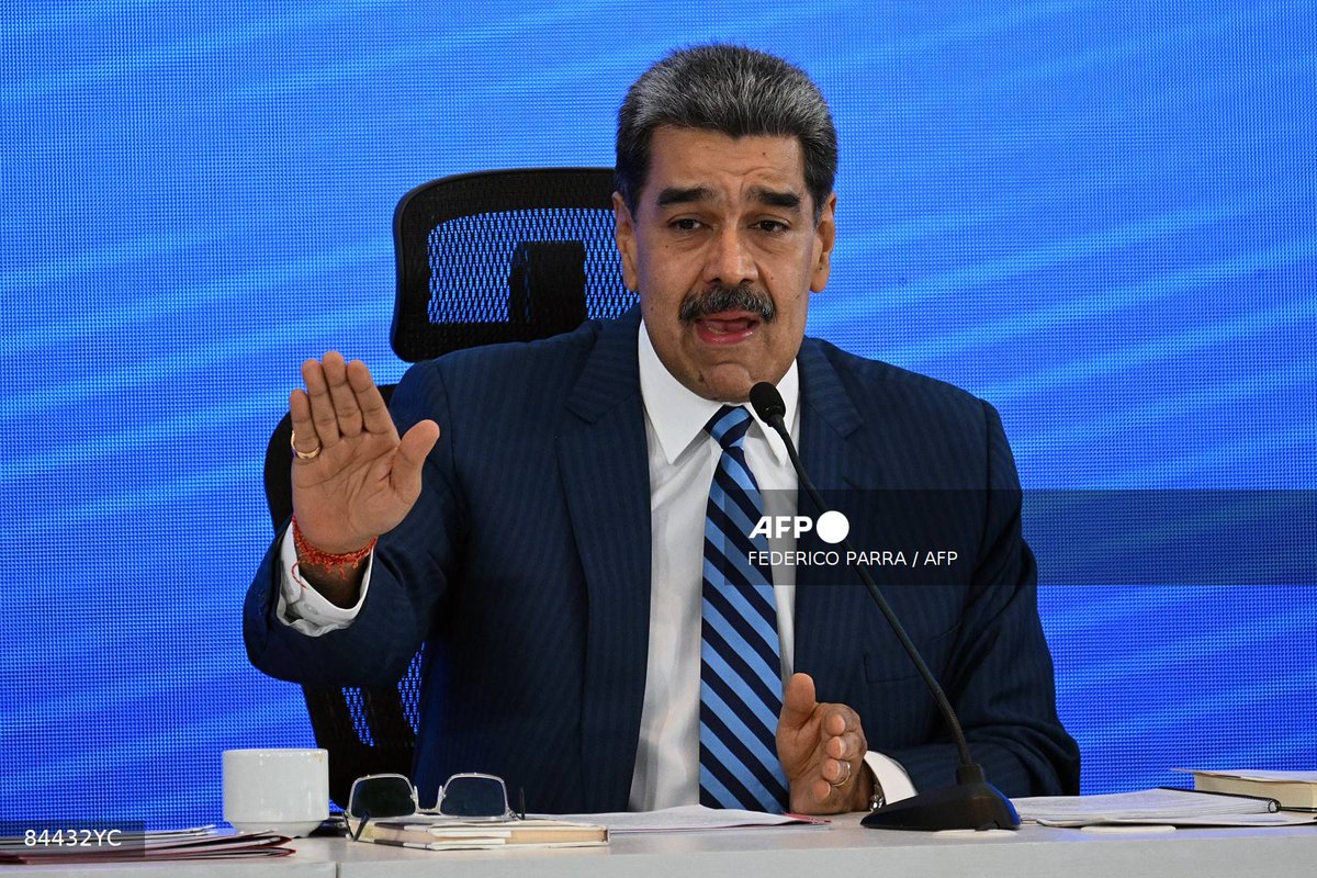 El Estado venezolano ha dado permiso a centros de recolección de arenas negras, de las que  se identificaron algunas exportaciones a China. El Grupo Orinoco Global e Inv. Mineral &amp; Lab C.A son dos de las empresas con permiso para comercializarlas   🔗bit.ly/4oDZ2sl