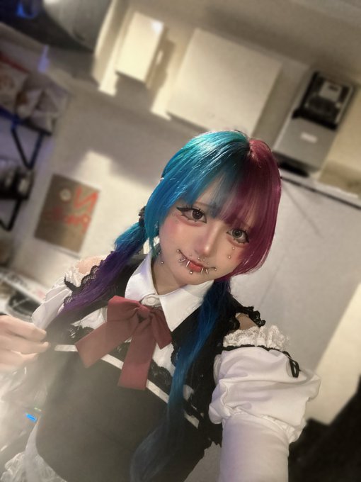 SECRET BASE -可愛いメイドと酒の店-のツイート