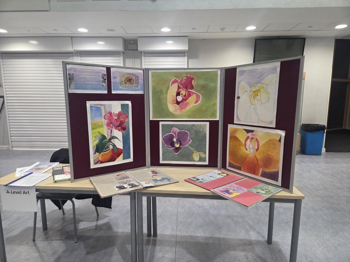 ThamesviewSCH's tweet image. It was fantastic to see so many enthusiastic students and supportive parents at the Sixth Form Open Evening. We are excited to welcome everyone in the upcoming academic year!

#SixthForm #OpenEvening