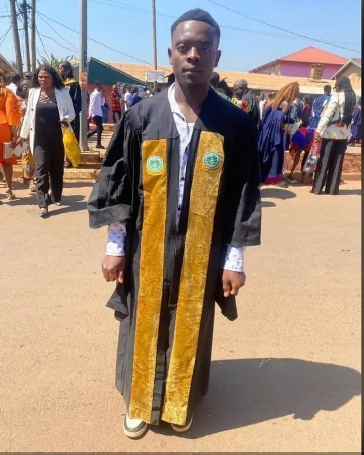MimiMefoInfo's tweet image. A student of the Higher Institute of Transport and Logistics at the University of Bamenda has died from bullet wounds sustained during a shooting in Bambili on Sunday night.

The victim, identified as Nkwenti Jordan Mofor, passed away early today, Tuesday, November 25, at the…