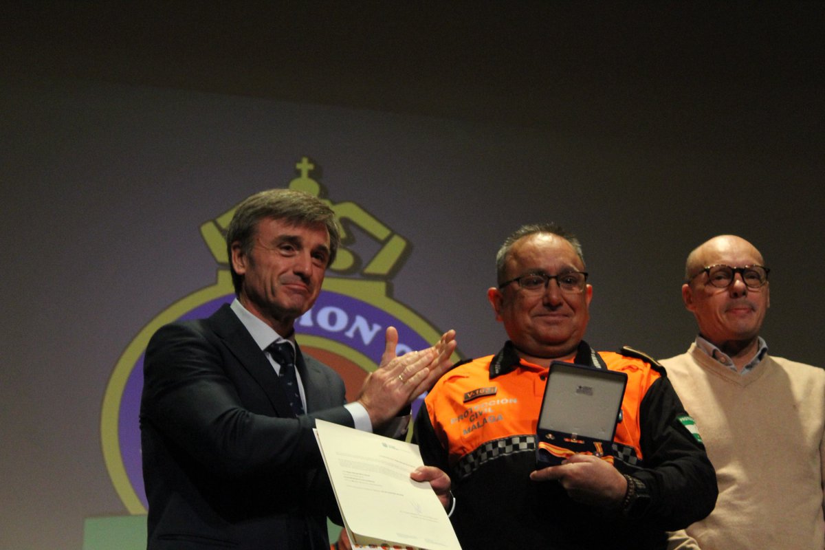 🚨 ¡Atención Málaga! 🚨

📣 #INFORMACIÓN |

⏳🔎 ¡El pasado sábado 22 de noviembre, vivimos un día especial en nuestro acto anual de Protección Civil Málaga 2025! 📅✨

🎖️📝 Este evento fue un momento para reunirnos y celebrar el esfuerzo, la dedicación y el compromiso. 🆘⛑️