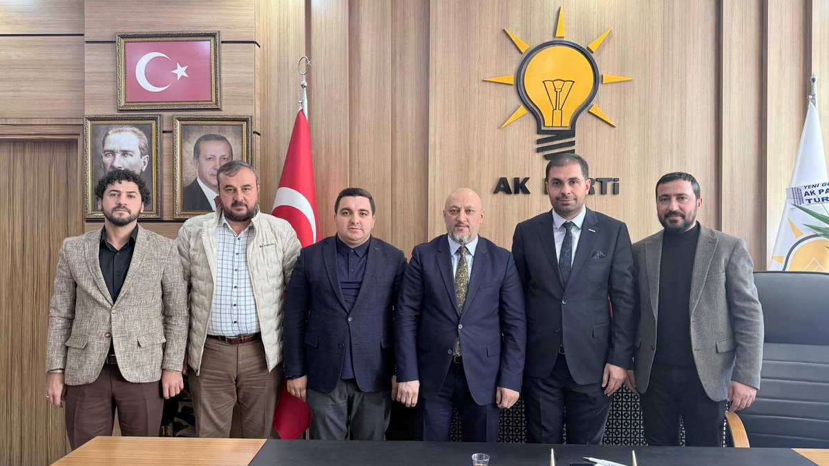 MÜSİAD Bitlis Şube Başkanı Sn. Mehmet Ilık ve Değerli yönetim kurulu üyeleri, 

İl Başkanımız Sn.<a href="/EnginGunceoglu/">Engin Günceoglu</a>’na hayırlı olsun ziyaretinde bulundular. Değerli başkanımıza ve yönetimine nazik ziyaretlerinden dolayı teşekkür ederiz.