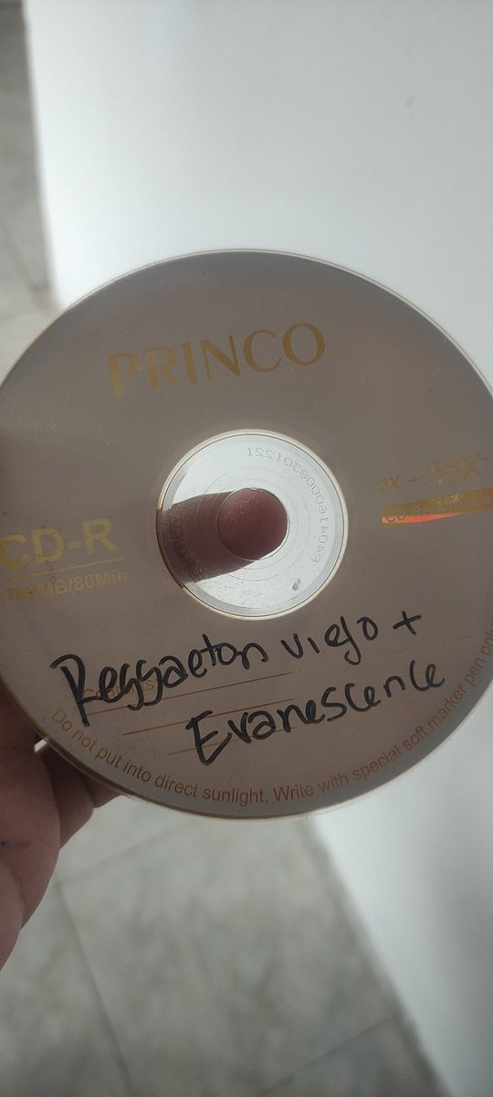Truncapingas's tweet photo. Playlist lista para las scrims de hoy! https://t.co/yvw3SUqrNa