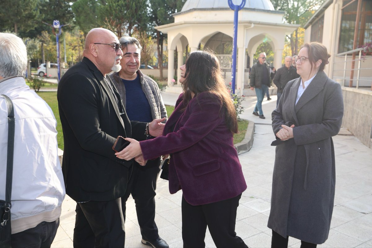 Belediye Başkan Yardımcılarımız Ahmet Anıl Ceylan, Onur Ceylan ve Özge İldem, Op. Dr. Gürhan Özcan’ın annesi Münevver Özcan’ın cenaze törenine katılarak aileye başsağlığı dileklerinde bulundu.