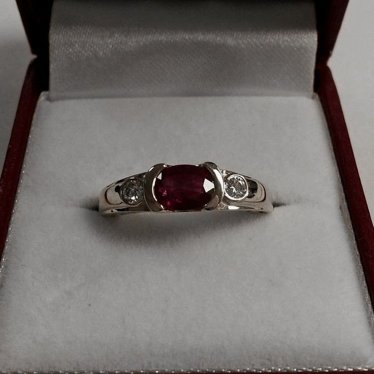 mtrd_s's tweet image. ⚜️ Forget me KNOT ⚜️ 
#เงื่อนรักพันธะโลหิต          

✟ พันธะพิเศษ 3 ✟    
นิรันดร์ 

“สุขสันต์วันเกิดนะคริสเตียน”          

📖RAW: MtrdSwriter.readawrite.com/c/89cf04831606…

#readAwrite #นิยายวาย #นิยายวายแนะนํา