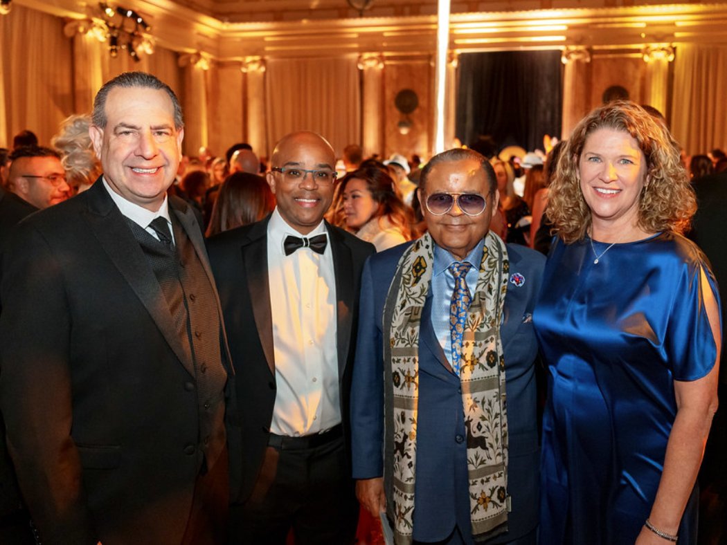 ColonialParking tweet media