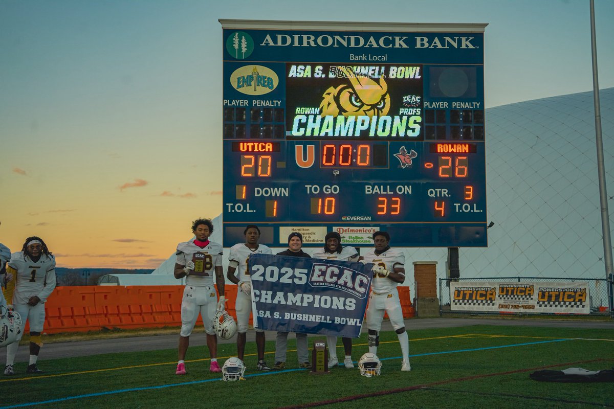 Rowan_Football's tweet image. Champions Never Felt So Good 💪🏆

#d3fb