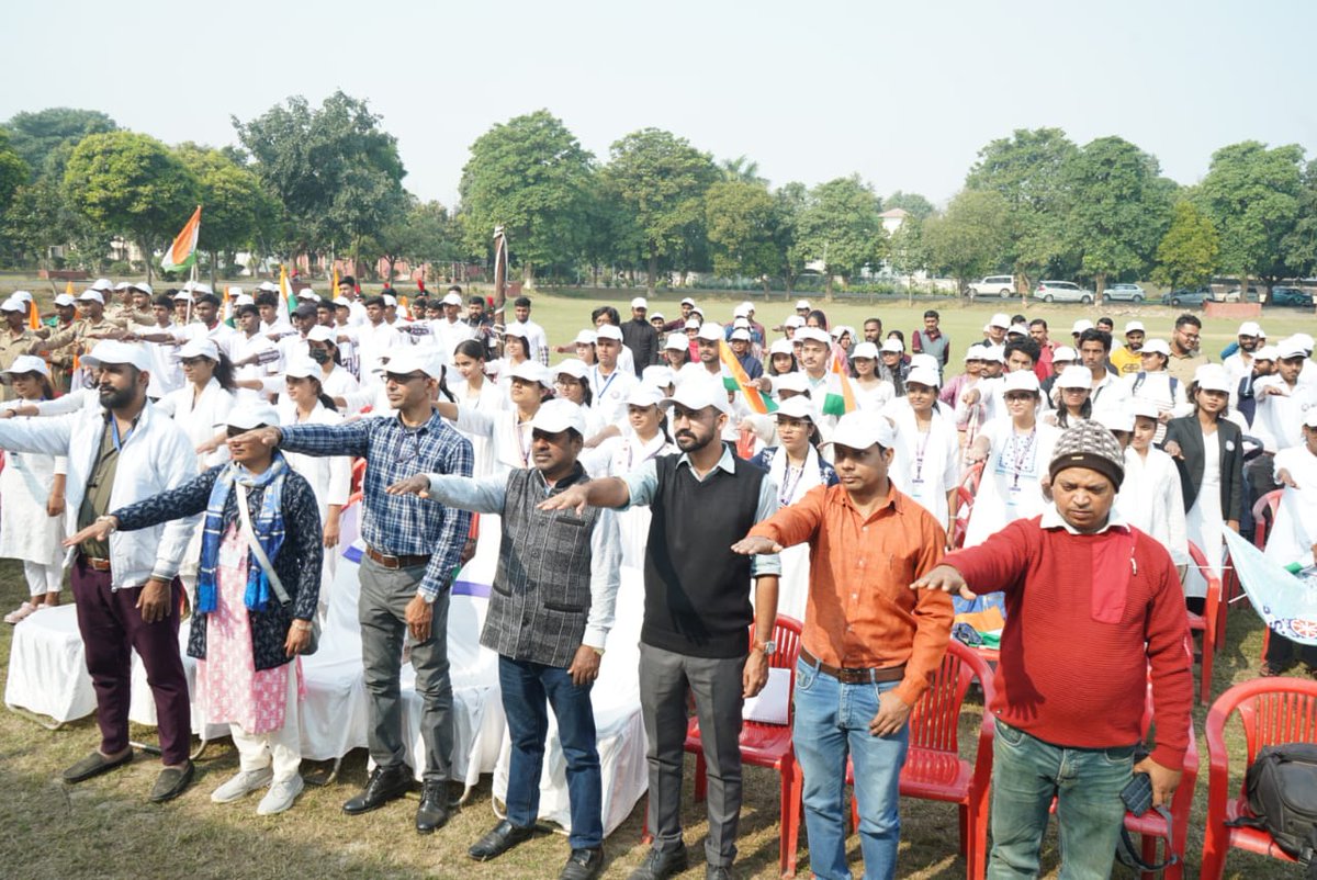 PIB_Patna's tweet image. आज #पटना में @mybharatgov द्वारा आयोजित सरदार @150 यूनिटी मार्च का शुभारम्भ मुख्य अतिथि स्थानीय सांसद श्री @rsprasad ने किया।

3 किमी की इस पदयात्रा में 600 से अधिक युवाओं ने एकता, आत्मनिर्भरता और नशा-मुक्त भारत के संकल्प के साथ हिस्सा लिया।

#Sardar150UnityMarch
#MeraYuvaBharat