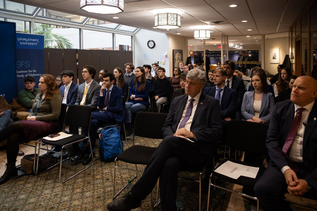 georgetownsfs's tweet image. Last week, Montenegro’s President H.E. @JakovMilatovic joined @GUDiplomacy and @EuropaSaxa for a talk on Montenegro’s path to EU membership, its role in regional stability and what its acceptance could signal about the future of EU enlargement. 🇲🇪