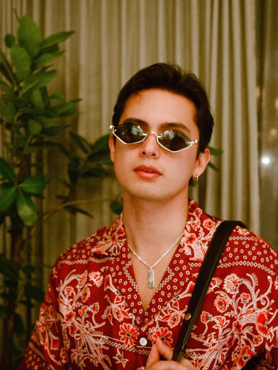 #JamesReid | James Reid | <a href="/tellemjaye/">James Reid</a>