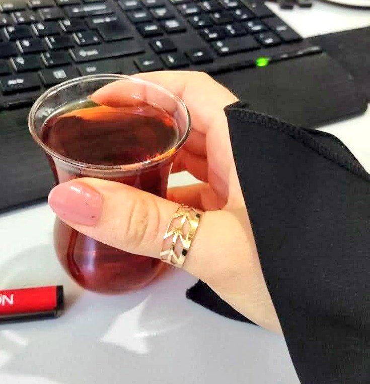 manal93790's tweet image. #خواطر_وأقلام_تعبر القصايد هي سلوة النفس والخواطر تكتب
كل هذا الإبداع
 أقلام ذووق 
وكل بيتٍ يلفت العين يسلم  من قالها وكتبها لنا على هيئة خاطره..  #مجموعة_الخواطر #بوح_الخواطر #بوح_آخر_الليل