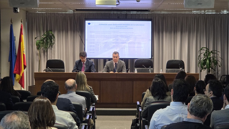 ⚓🌱 Gustavo Santana, presidente de <a href="/PuertosEstado/">Puertos del Estado</a>, inaugura la Jornada sobre soluciones basadas en la naturaleza de <a href="/atpyc_pianc/">ATPYC_PIANC</a>, con la participación de expertos de <a href="/IHCantabria/">IHCantabria</a> y <a href="/APHuelva/">Puerto de Huelva</a> <a href="/PuertoDeSevilla/">Puerto de Sevilla</a> <a href="/PuertoDeVigo/">Puerto de Vigo</a> <a href="/PortdeBarcelona/">Port de Barcelona</a> <a href="/socib_icts/">SOCIB</a> y <a href="/AndaluciaJunta/">Junta de Andalucía</a>.