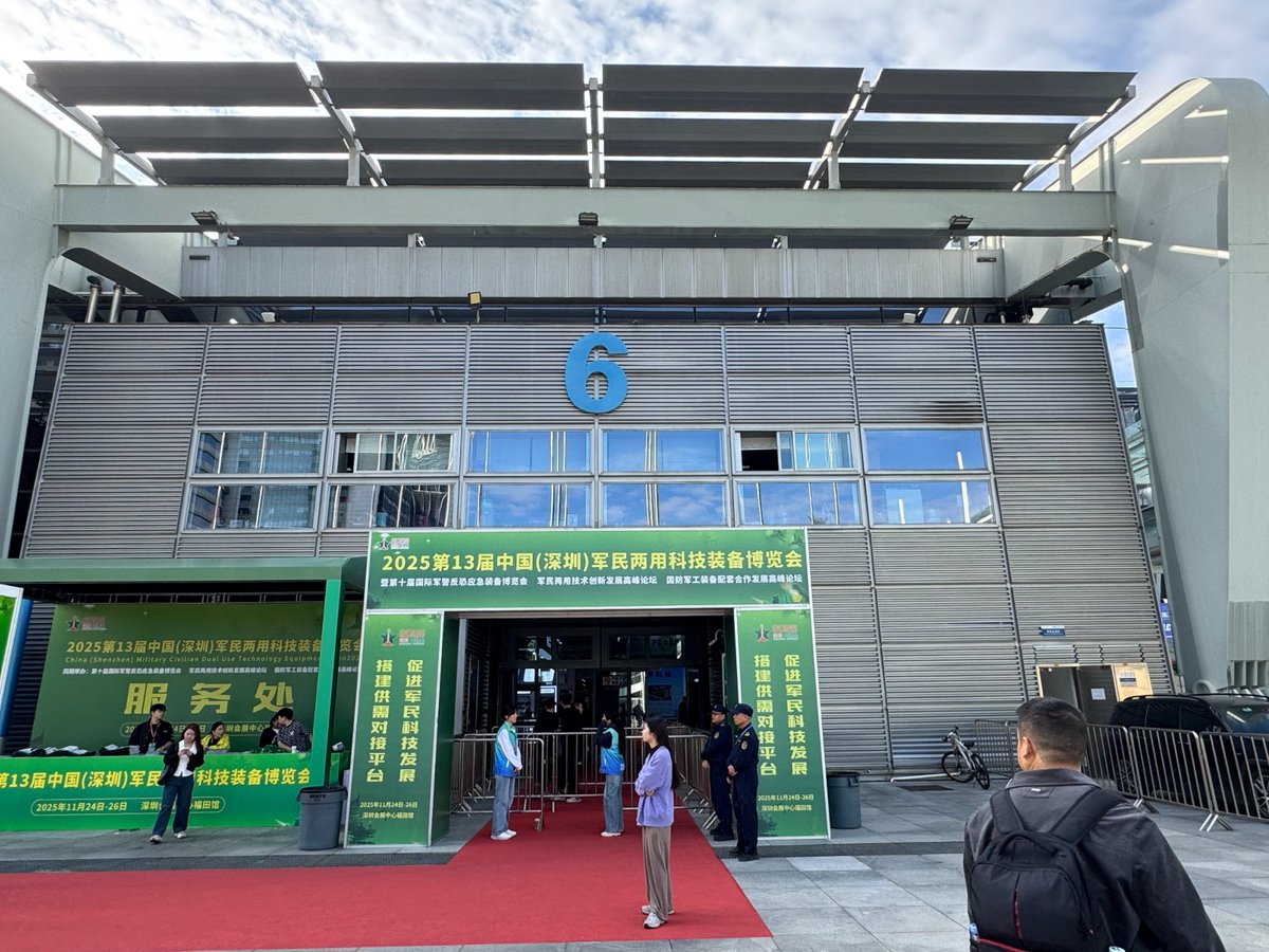 rayphotonics's tweet image. Ray-Photonics Co., LTD is proud to participate in the 2025 Shenzhen Military-Civil Dual-Use Technology Expo.
#DefenseTechnology #ElectroOptics
#InfraredOptics #MetallizedWindows #HighPowerLaser
#PrecisionOptics #MilitarySensors
