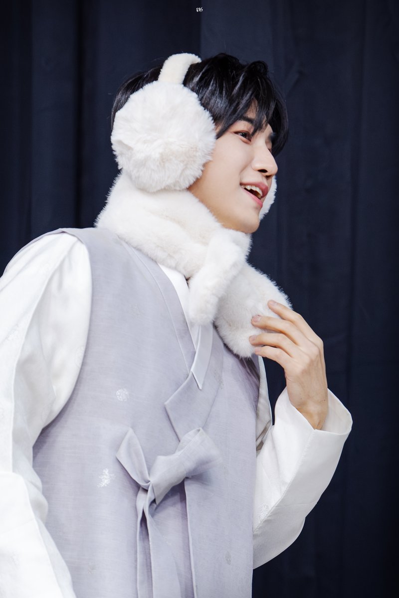 250201 인사이드레코드 팬사인회
#VANNER #배너 #태환
#INSIDE_RECORD #스페이스학동