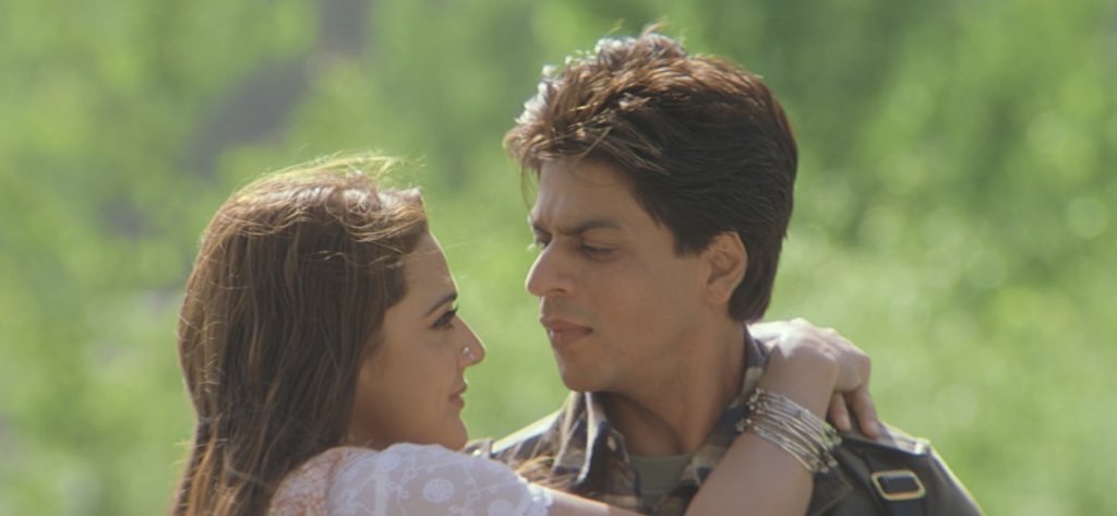 _sahilz_'s tweet image. Veer-Zaara defined aesthetic long before anyone knew what aesthetic meant