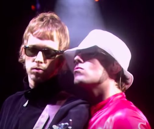 alivedemo's tweet image. they&apos;re so delish