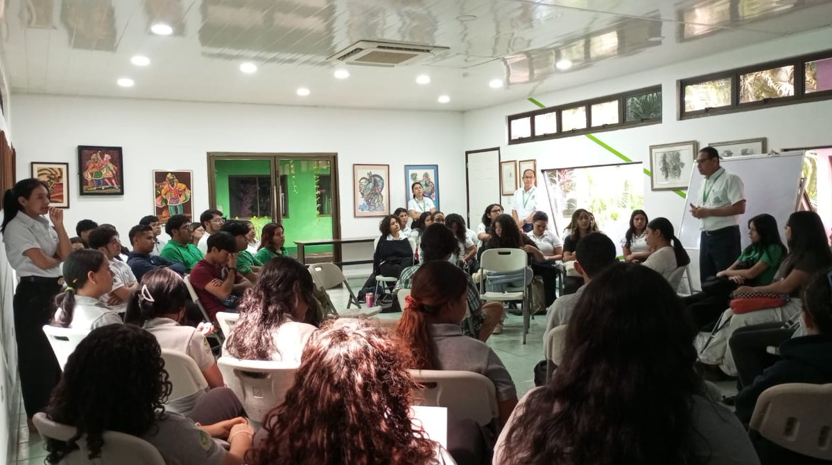 ucn_central's tweet image. UCN Central realizó un Taller de Educación Vial para estudiantes y funcionarios, promoviendo prácticas seguras, normas de tránsito y responsabilidad ciudadana. Una capacitación clave para fortalecer la prevención y el autocuidado en la comunidad universitaria. Más en:…