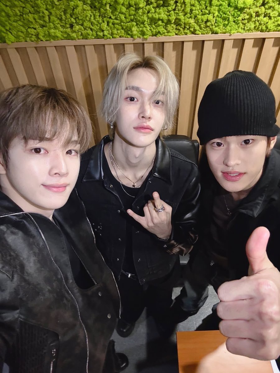 jscvirgo's tweet image. yayah, papih, acil 🥺💞