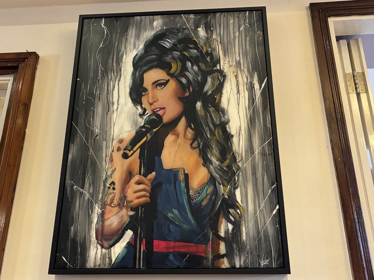 WillDowningComm's tweet image. Off to the wine house. I may be some time.