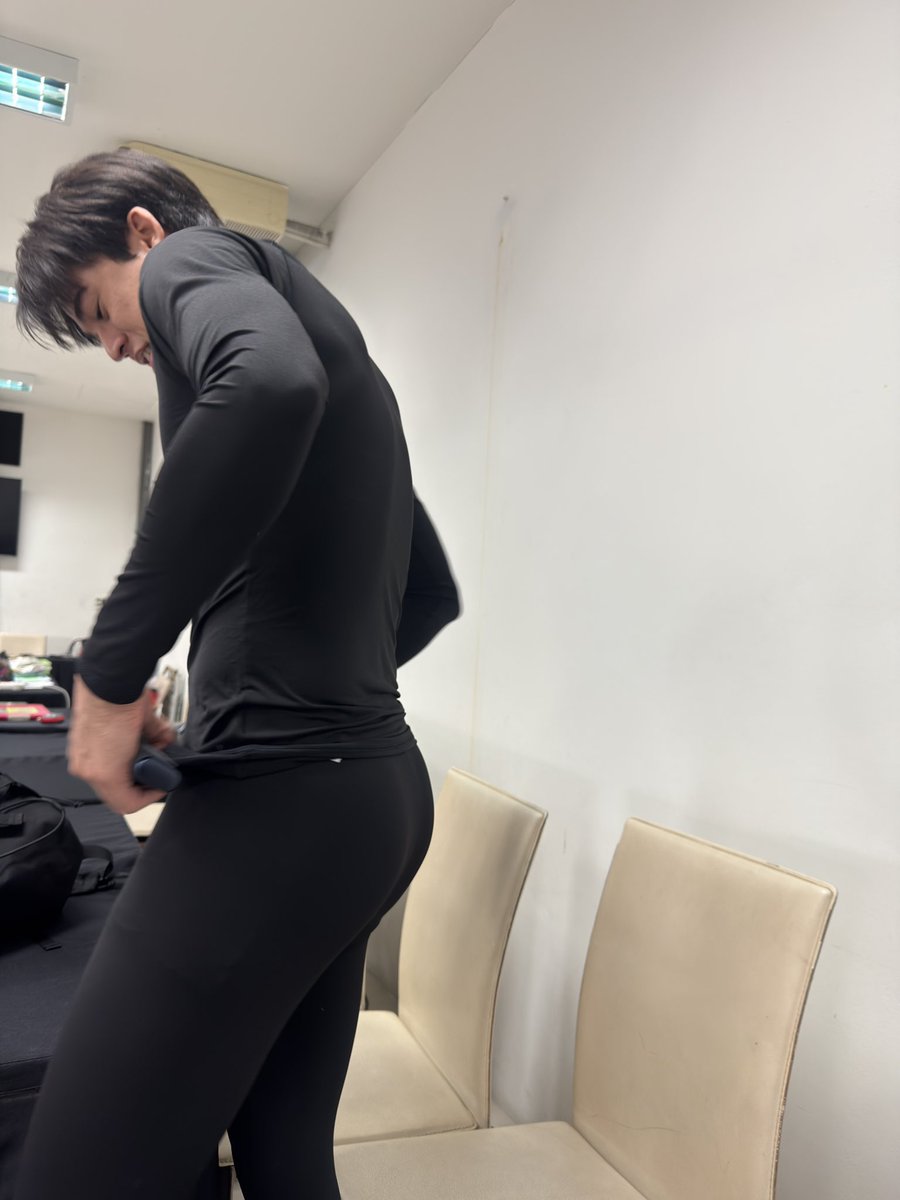 apriley__jg's tweet image. JOSS YOU SPOILER 😭😭😭😭

JOSSGAWIN MAGIC VIBES
#GMMTV2026 #JossGawin