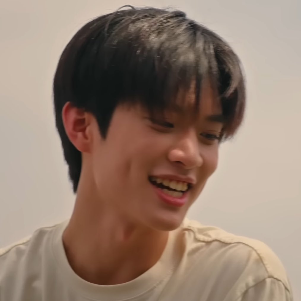 fondjanai's tweet image. นี่คือหน้าตาของเด็กที่บอกว่าความฝันของตัวคือ “แค่ตื่นขึ้นมาแข็งแรงแบบนี้ทุกวัน ก็ดีมากสำหรับเราแล้ว” ฮือ 2026 ได้เลย ฉันจะเลี้ยงยัยนี่ให้แข็งแรงในทุกวัน ขอเจ็บแทนน้องม่านนะ😭

 #17thSpringSeries
#aston_lv