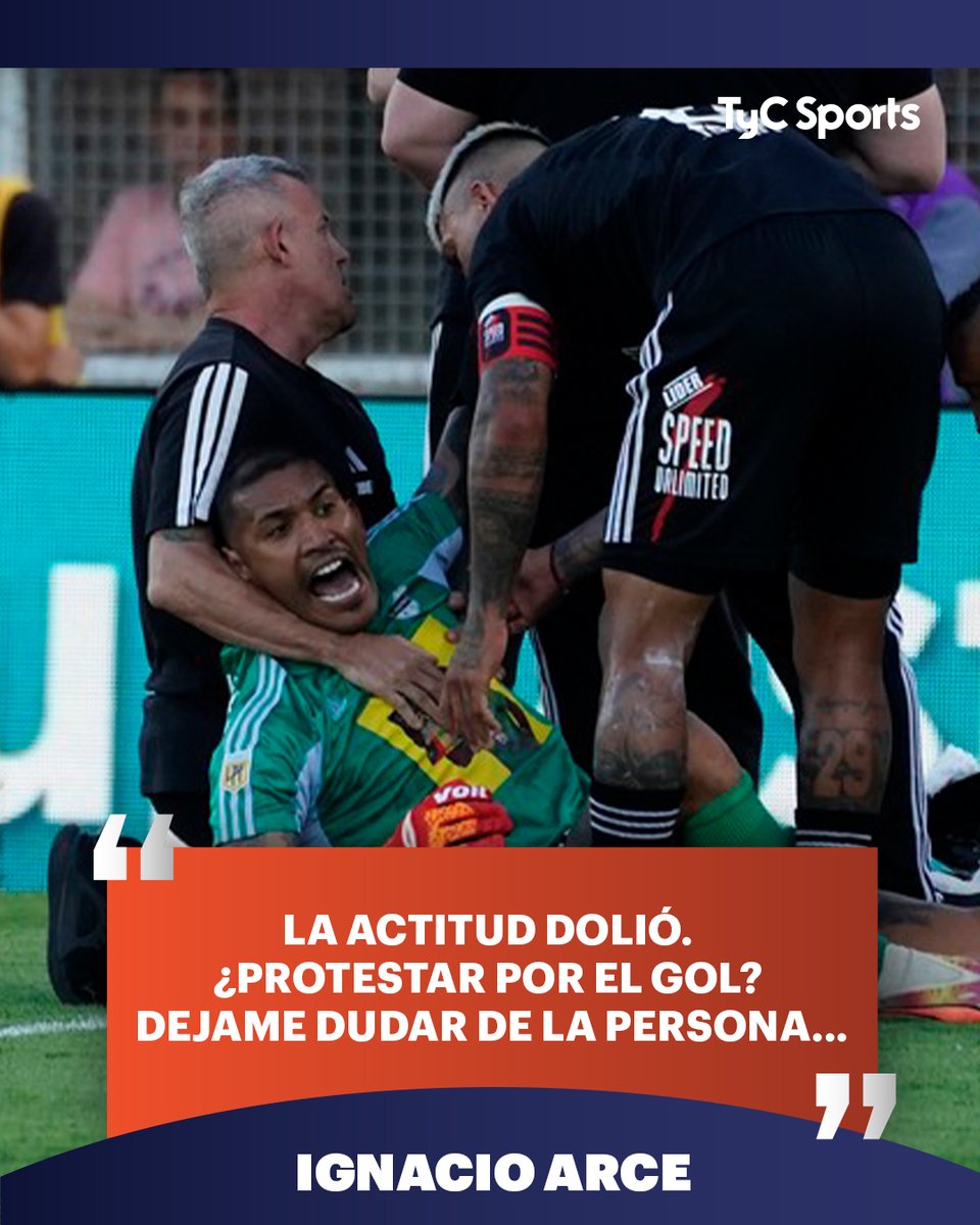 TyCSports's tweet image. 🗣️😡 Nacho Arce apuntó contra Bruera luego de haber salido lesionado en la derrota de Riestra con Barracas Central:

&quot;Está la persona antes que un jugador de fútbol. Ahí se notó claramente la nobleza. La actitud dolió. Esperaba otro gesto. Somos humanos y la imagen quedó clara.…