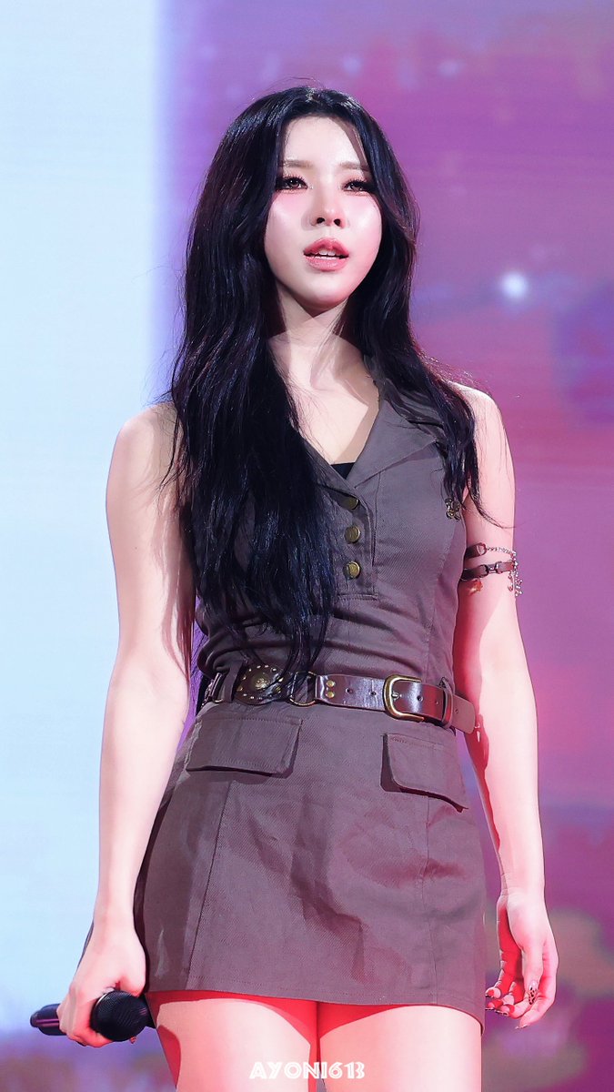 ayoni613 tweet media