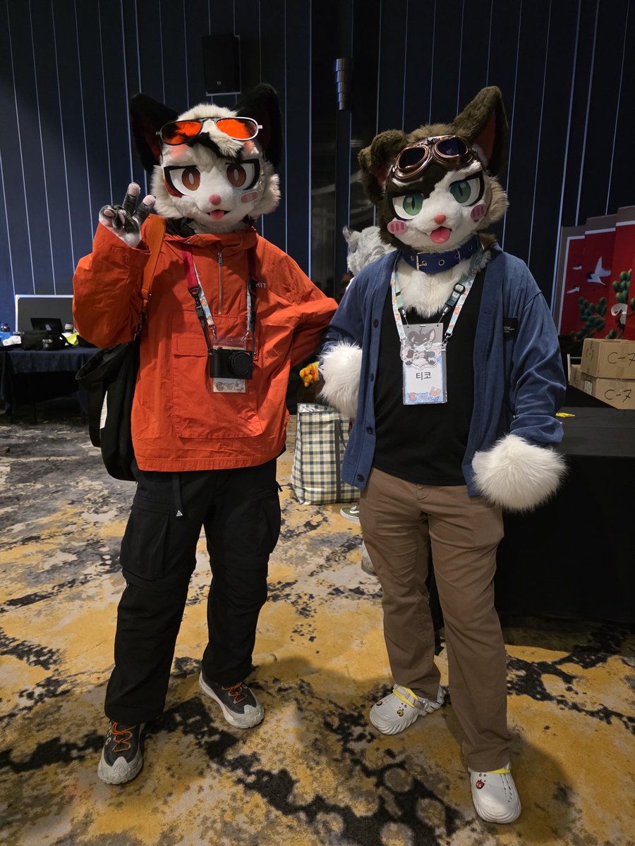 Belto00's tweet image. 볼 장식이 귀여운 두분 쭈와아압
@t__cho