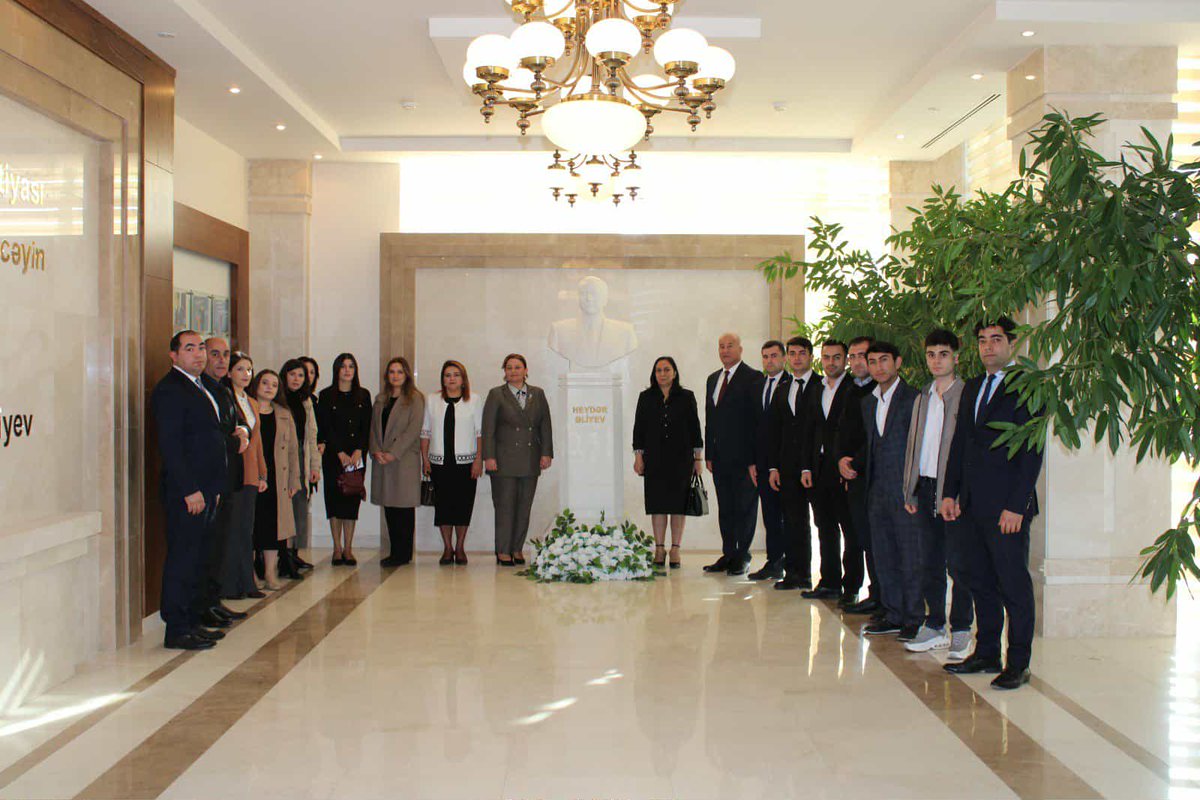 “Konstitusiya və Suverenlik İli” çərçivəsində gənclərlə görüş keçirilib.
25 noyabr 2025-ci il tarixdə Yeni Azərbaycan Partiyası Qəbələ rayon təşkilatında “Konstitusiya və Suverenlik İli” çərçivəsində gənc partiya fəalları ilə görüş keçirilib.