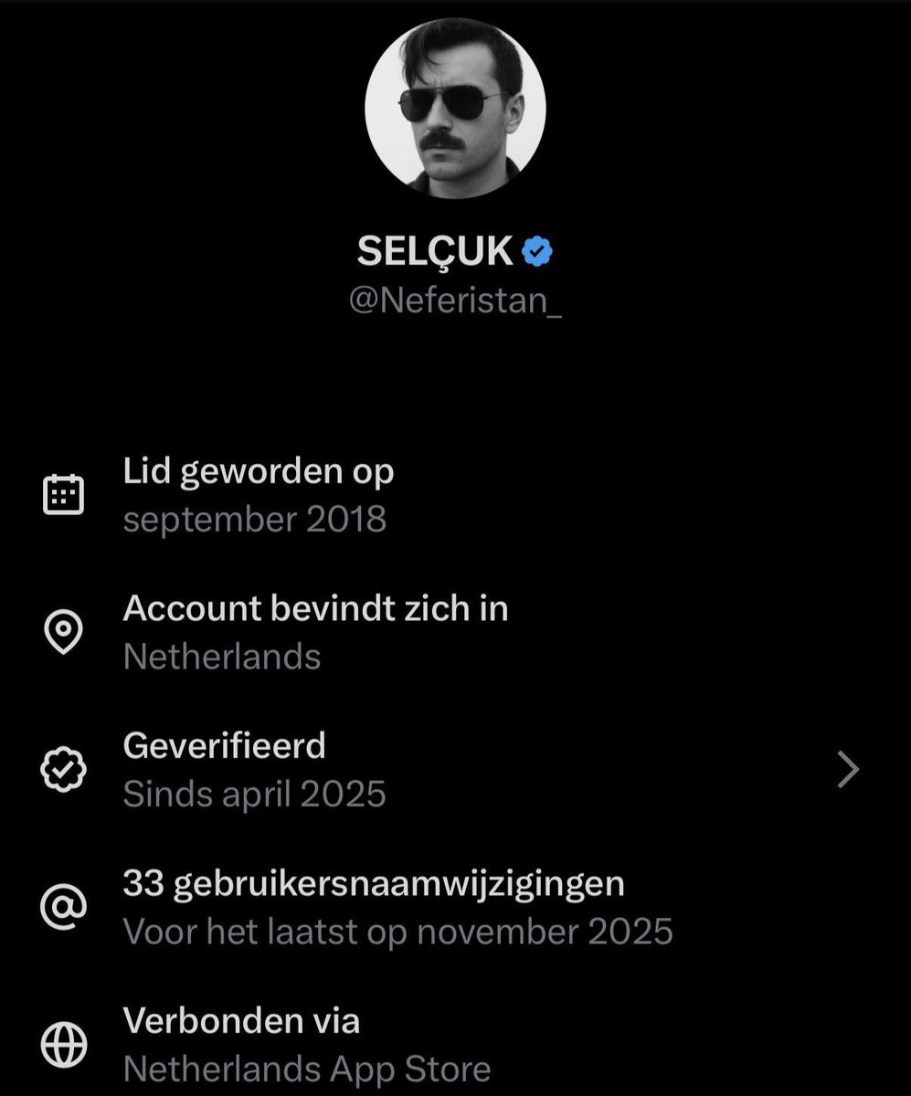 Albayim1001's tweet image. Ailemi, sülalemi bir kenara bırak; çevremden bile bir kişi FETÖ soruşturması kapsamında ifadeye dahi gitmedi. 

Ama bu or*spu çocuğu, önüne gelen herkese FETÖ damgası vuran genelevi dölünün ailesinden iki kişi, FETÖ soruşturmasını da içeride yatmış. Bu godoş da Hollanda’da…