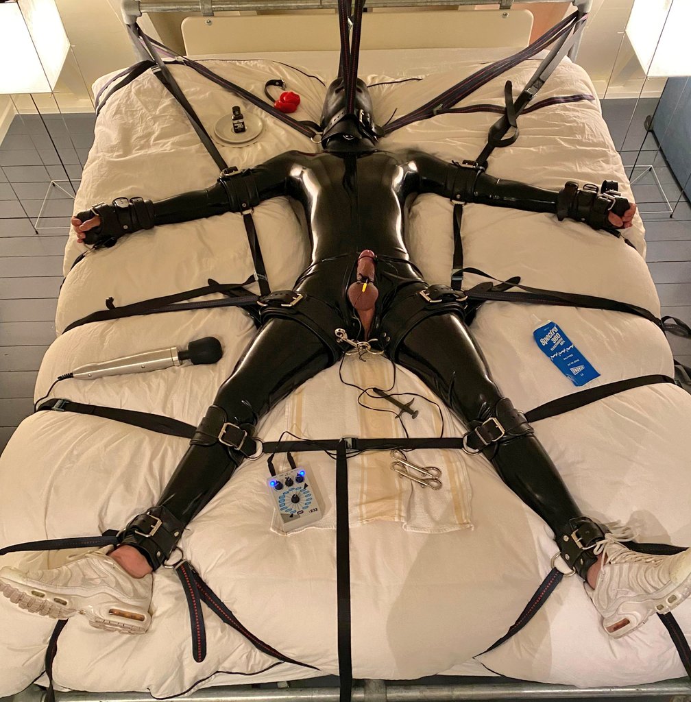 Rubber Boyo tweet media