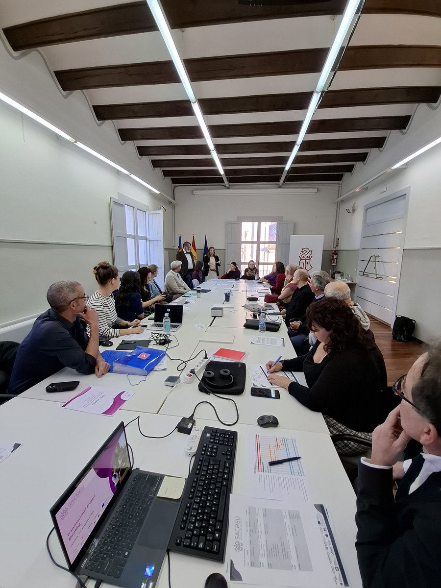 GVAivass's tweet photo. #SACREDproject #ELISAN 🇪🇺 en @GVAivass trabajando 👩🏼‍💻 con los socios europeos por las personas mayores dependientes https://t.co/QX8PGfXsD2